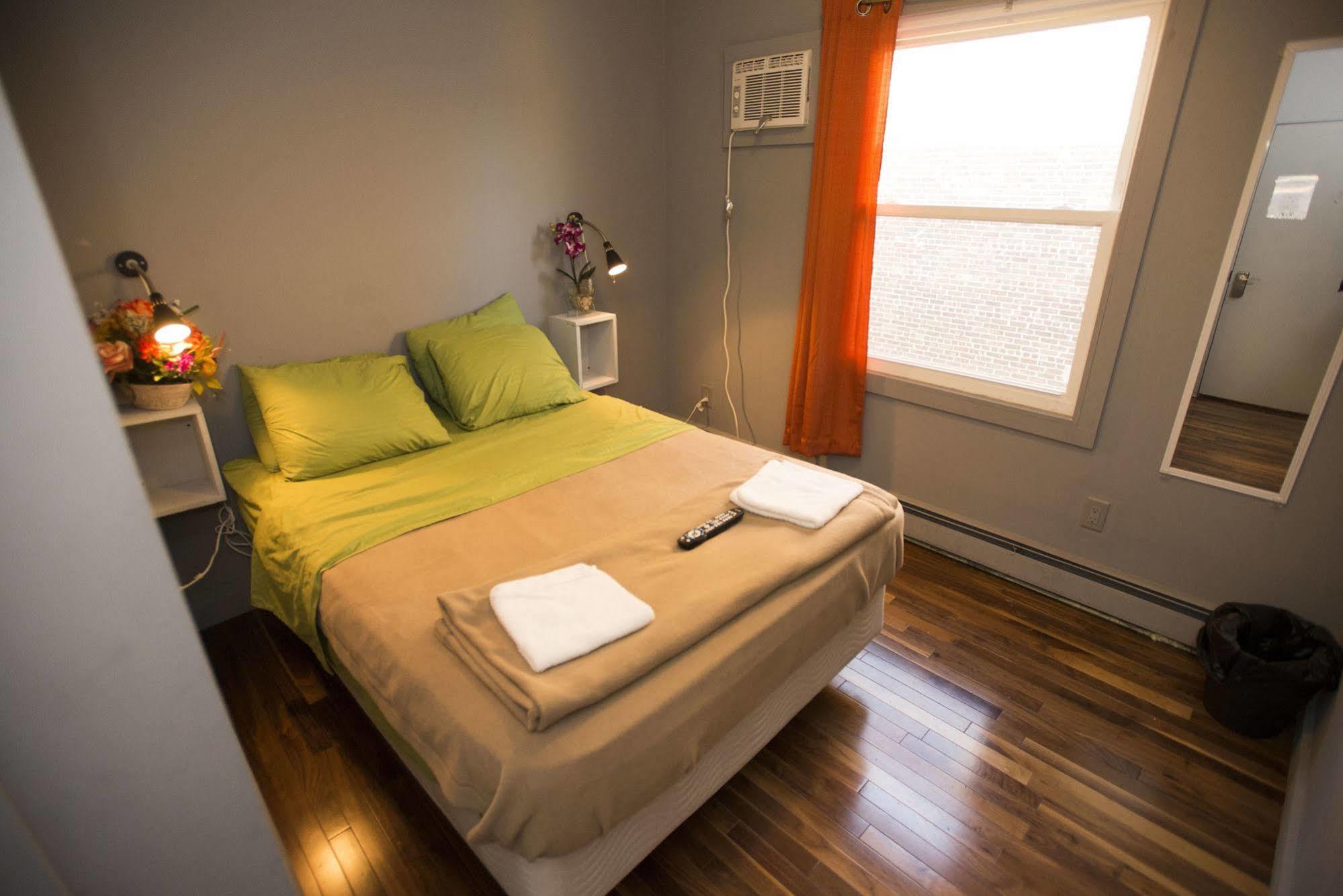 Explore Hotel And Hostel Union City Εξωτερικό φωτογραφία