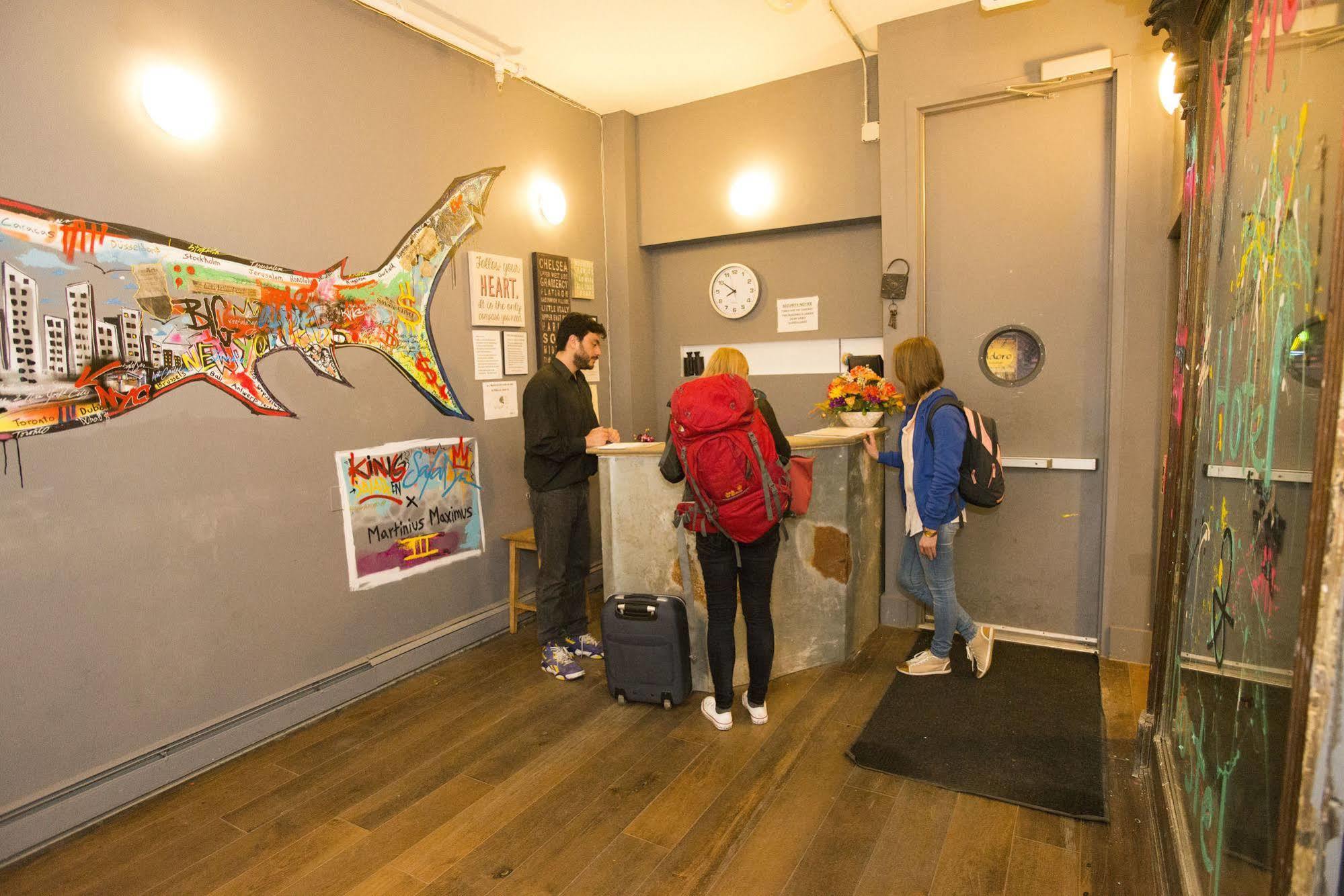 Explore Hotel And Hostel Union City Εξωτερικό φωτογραφία